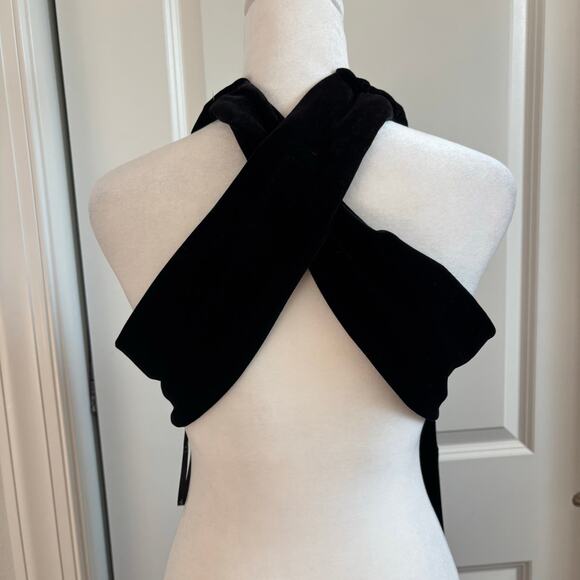 Lulus Thinking Out Loud Velvet Jumpsuit Sz M Black Formal Velour Halter Neck - Picture 8 of 9